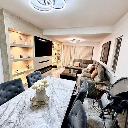 Deluxe Spacious King Size Room Hornchurch Zewnętrze zdjęcie